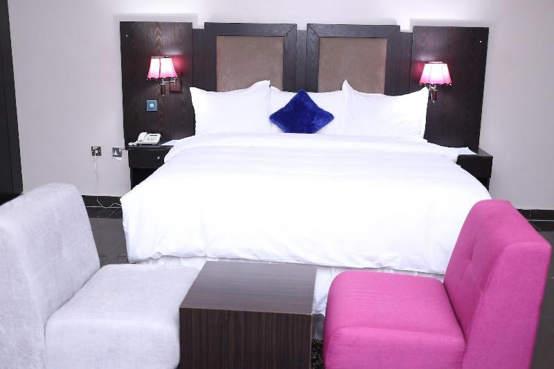 Aliz Ambruz Hotel image