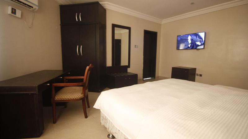 Aliz Ambruz Hotel image