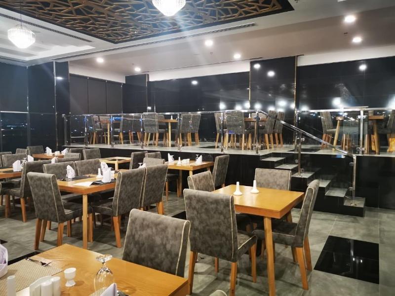 Parkside Plaza Hotel - Muscat image