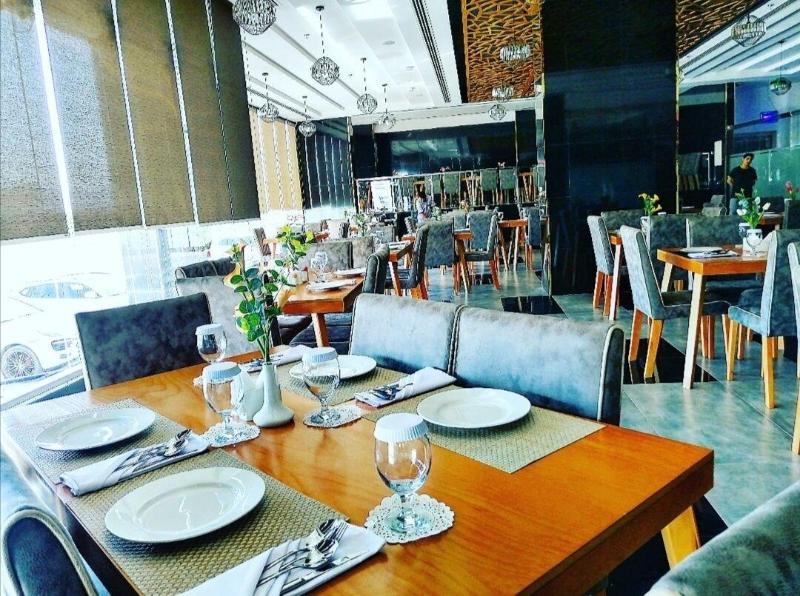 Parkside Plaza Hotel - Muscat image