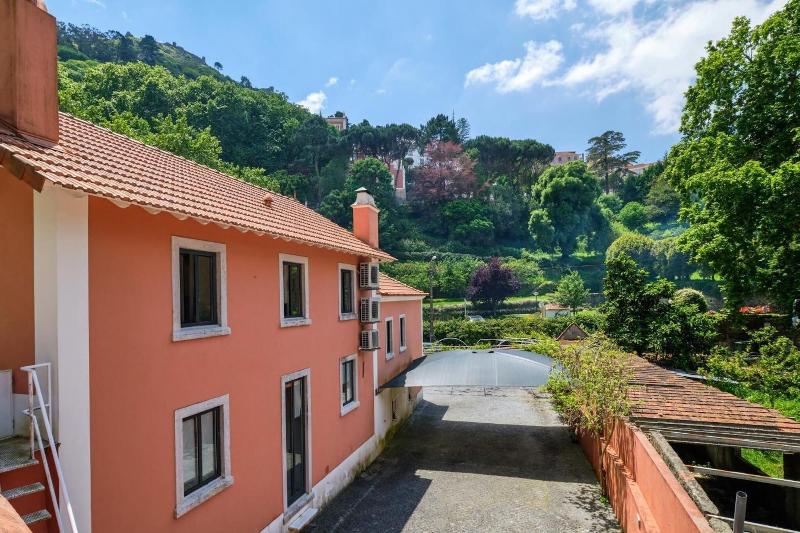 Sintra Bliss A Part image