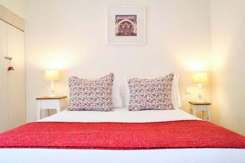 Sintra Bliss A Part image