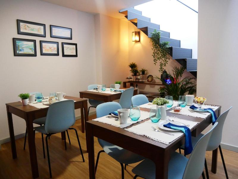 Serra do Pilar Porto Suites image