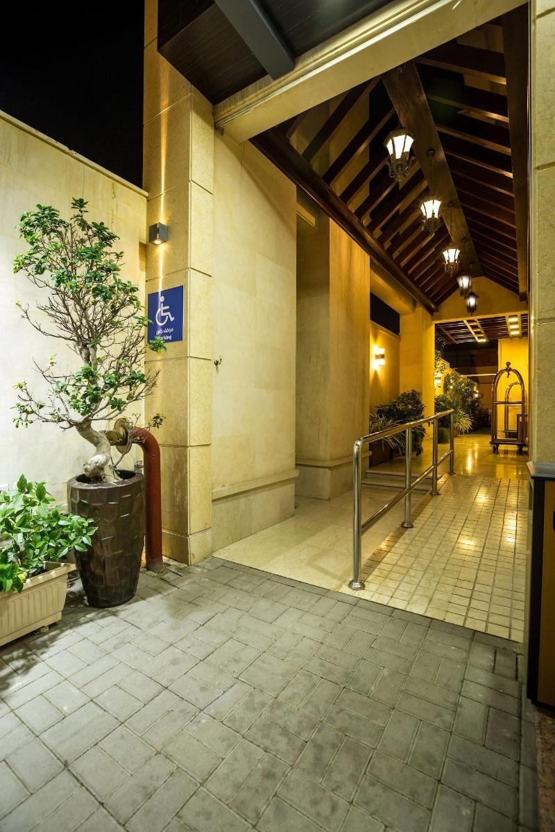 Sun Park Hotel Suites image