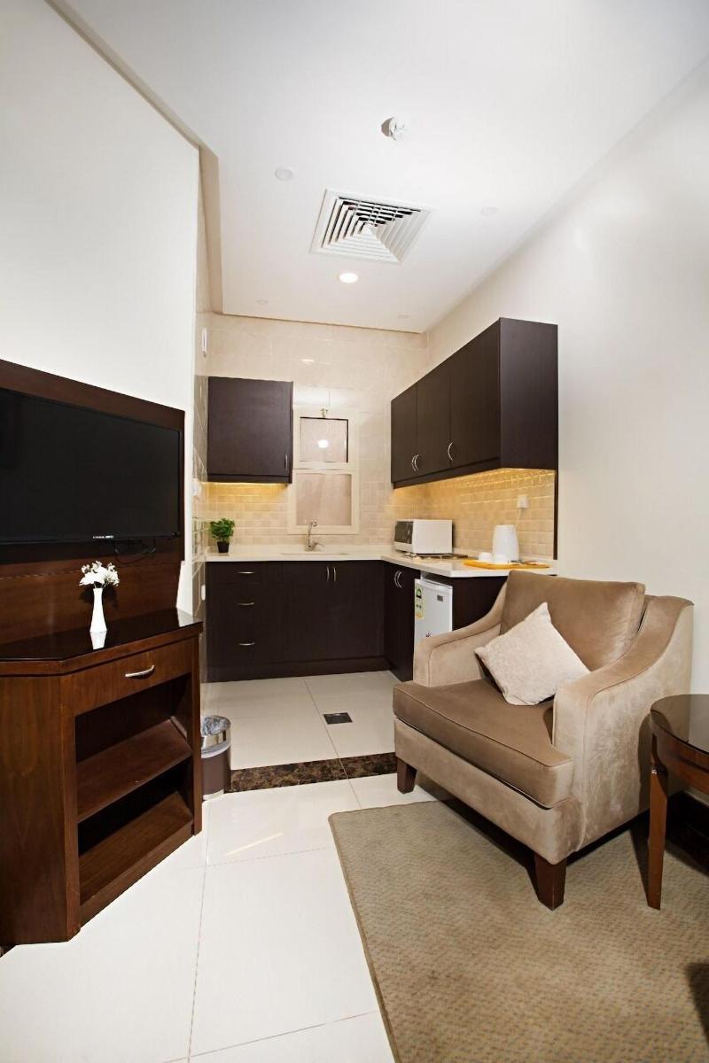 Sun Park Hotel Suites image
