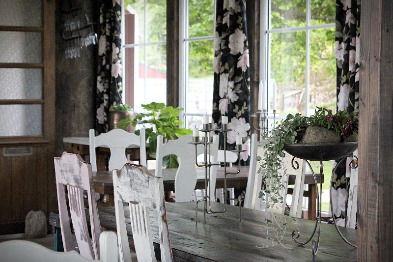 Farmlodge image