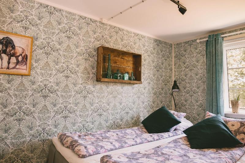 Farmlodge image