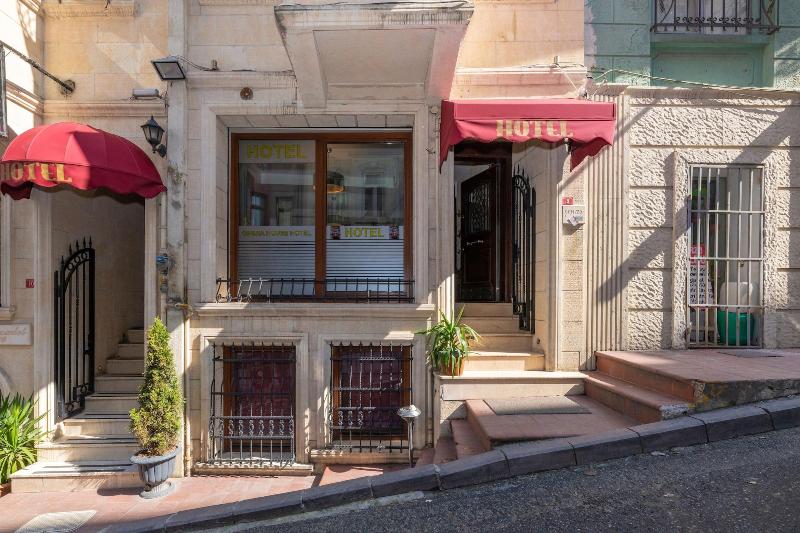 Opera House Hotel image