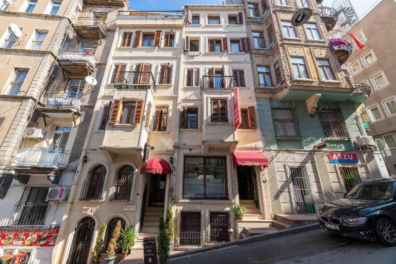 Opera House Hotel image