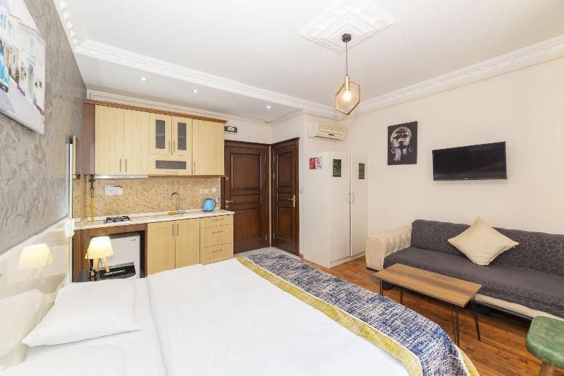Opera House Hotel image
