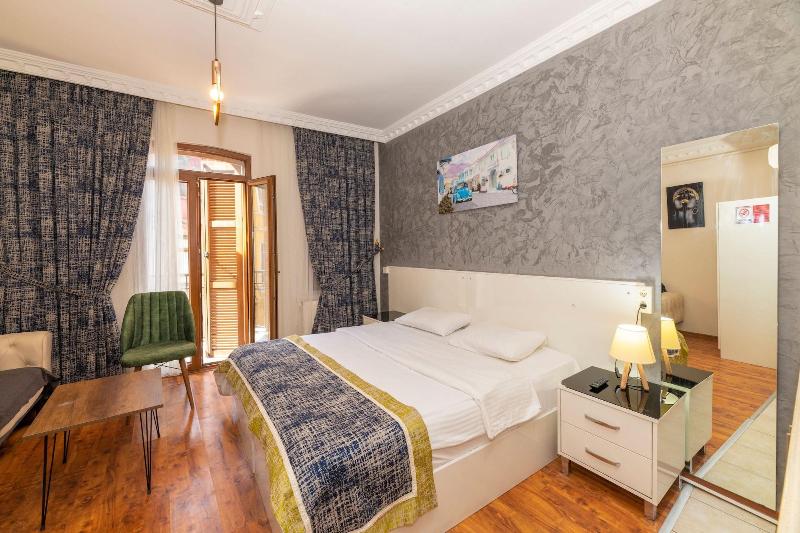 Opera House Hotel image