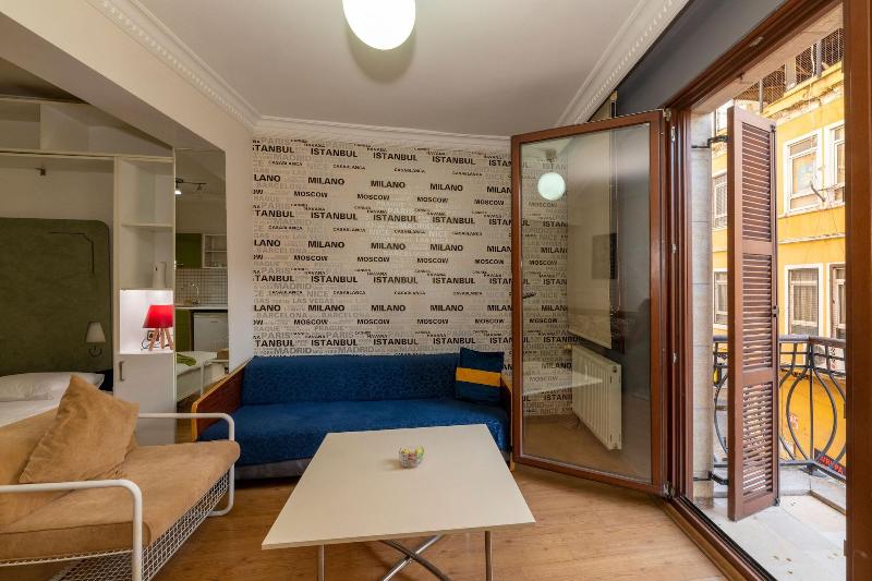 Opera House Hotel image