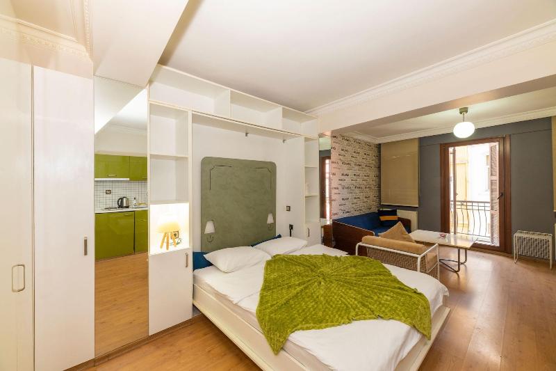 Opera House Hotel image