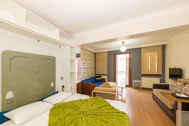 Opera House Hotel image
