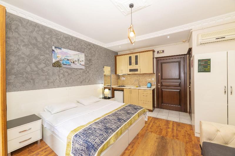 Opera House Hotel image