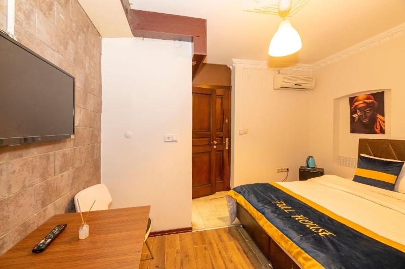 Opera House Hotel image