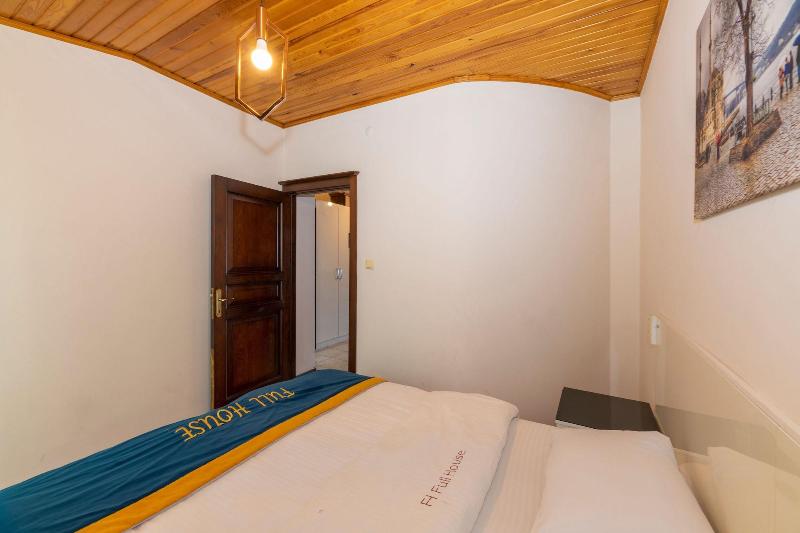 Opera House Hotel image