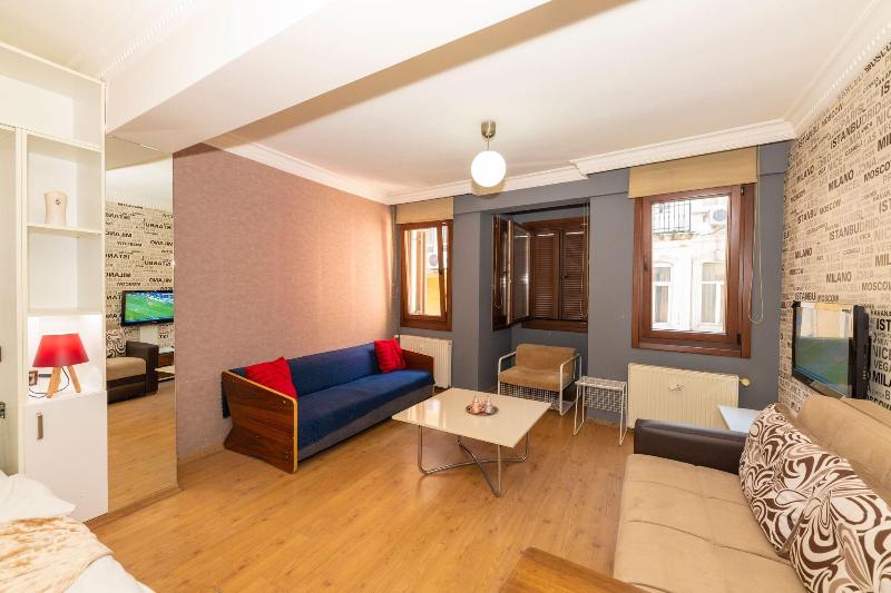 Opera House Hotel image