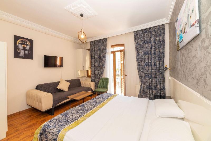Opera House Hotel image