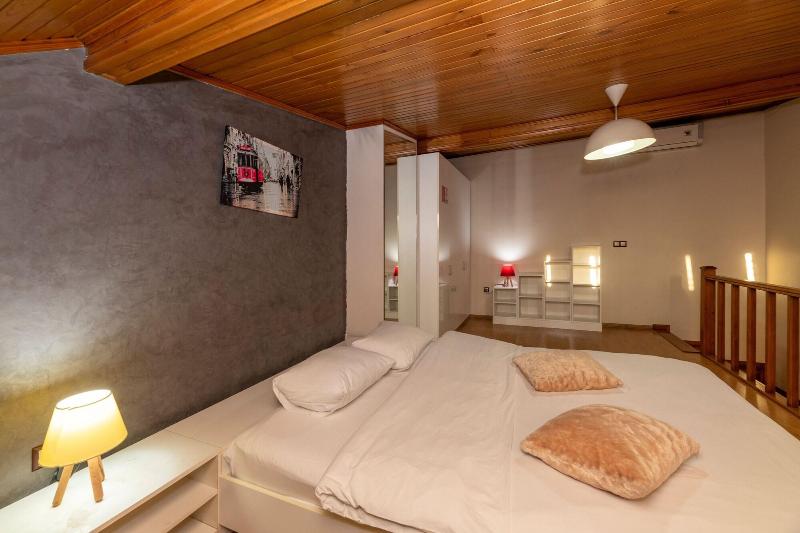 Opera House Hotel image