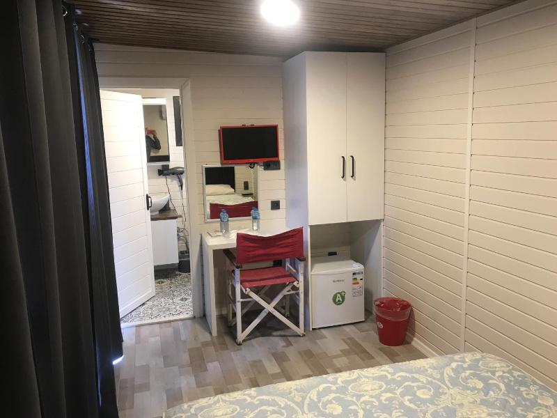 Barba Otel image