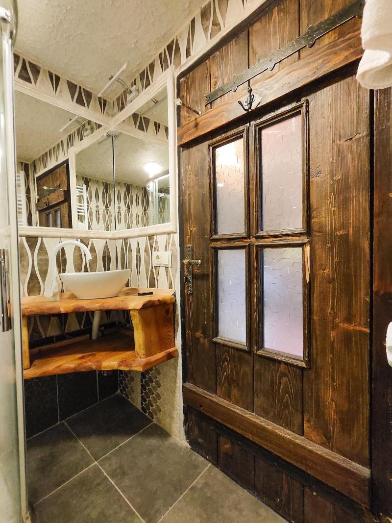 Vintage Cave House image