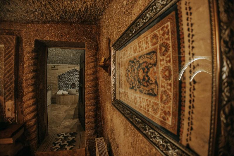 Vintage Cave House image