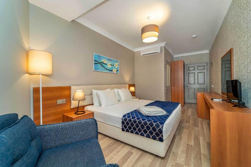 Uras Beach Hotel image