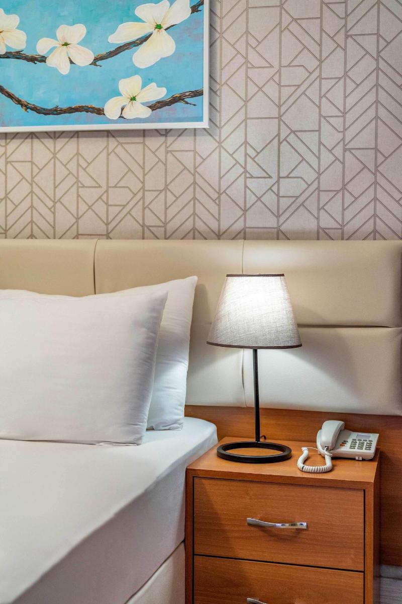 Uras Beach Hotel image