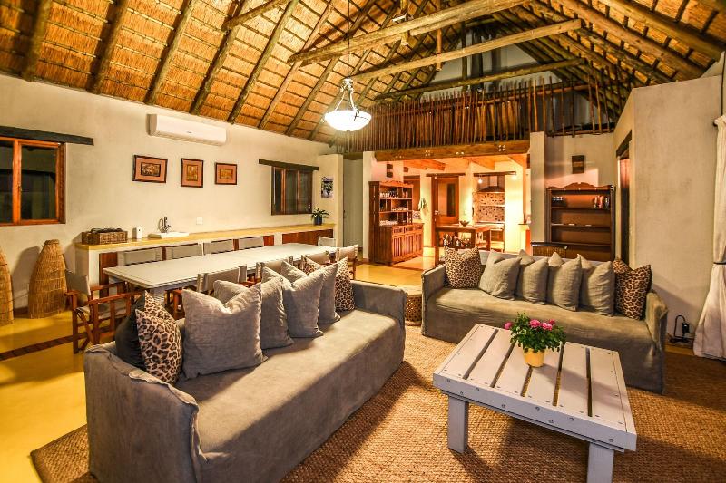Leopard's Lair Bush Lodge image