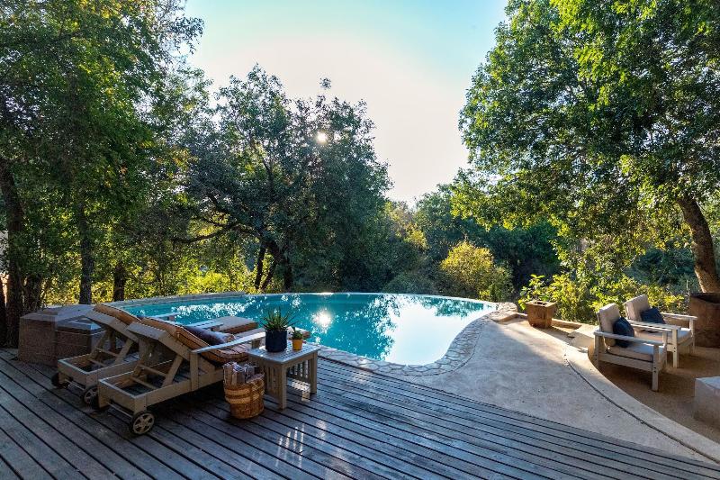 Leopard's Lair Bush Lodge image