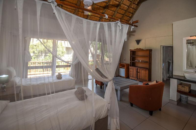 Leopard's Lair Bush Lodge image