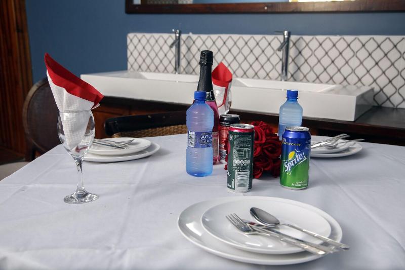 Travetel OR Tambo Airport Hotel image