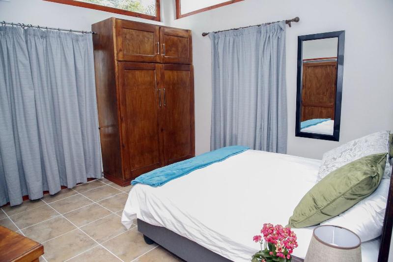 Travetel OR Tambo Airport Hotel image