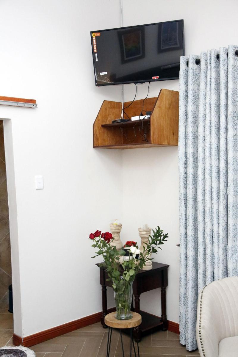 Travetel OR Tambo Airport Hotel image