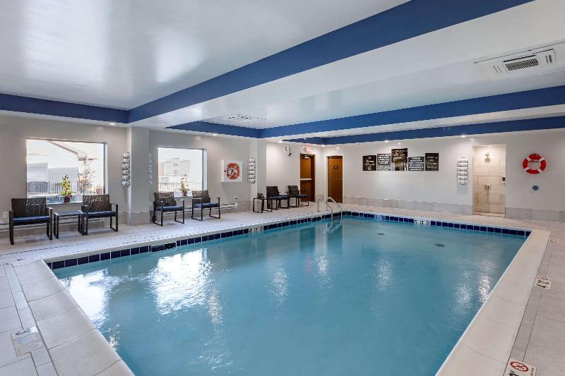 Comfort Suites St. Louis - Sunset Hills image