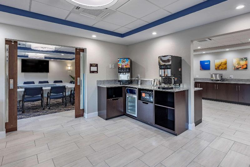 Comfort Suites St. Louis - Sunset Hills image