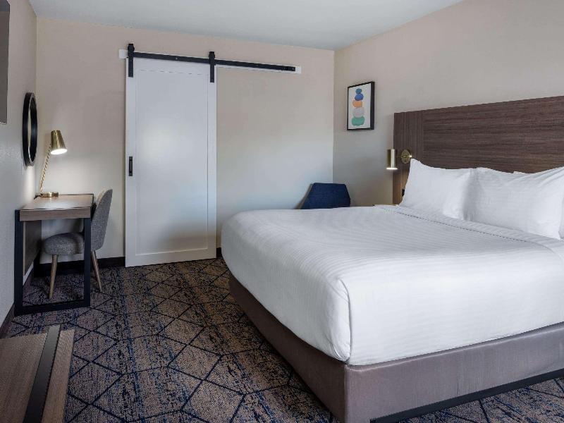 Ramada by Wyndham Modesto Yosemite Area image