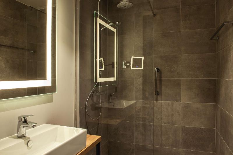 Radisson Hotel Liege City Centre image