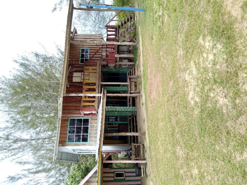 OYO 90320 Iftitah Restaurant & Resort