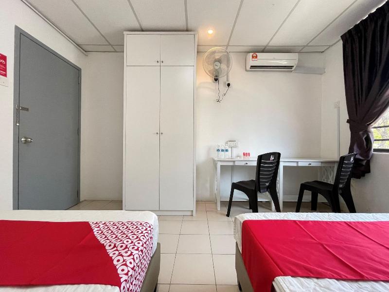 OYO 90326 Wg Guest House image