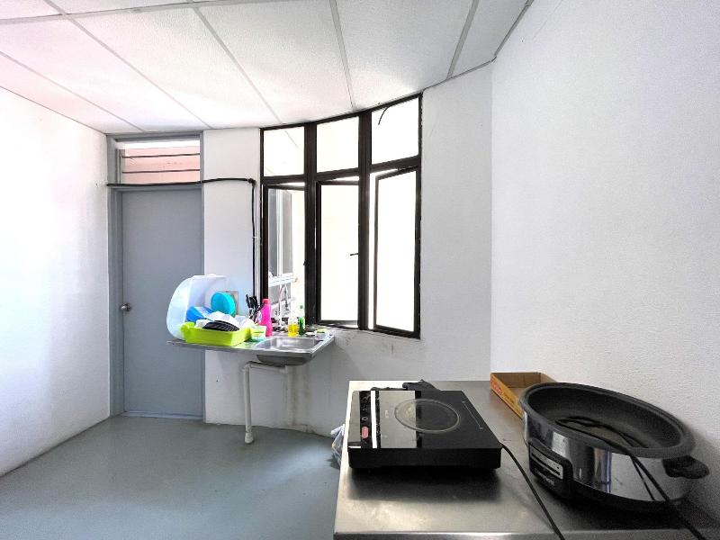 OYO 90326 Wg Guest House image