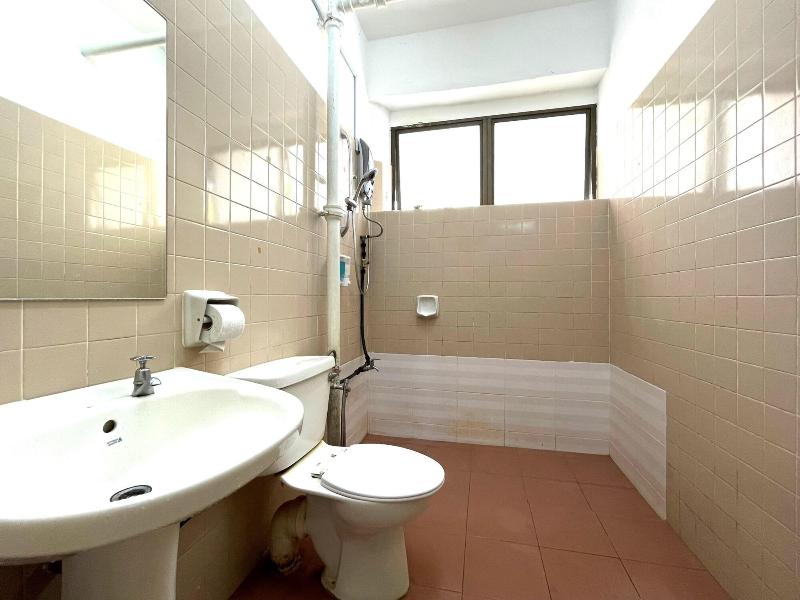 OYO 90326 Wg Guest House image