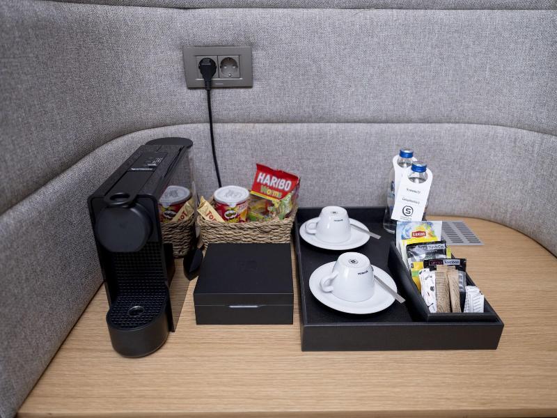 SA'REZYA HOTEL image