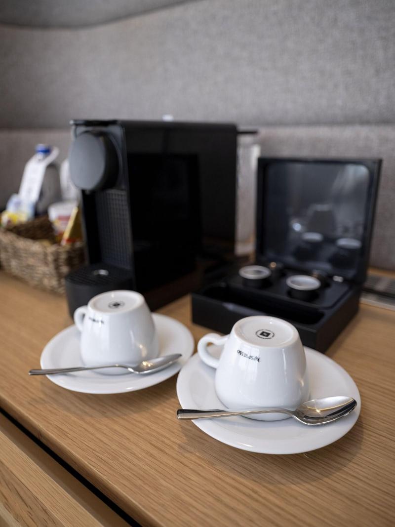SA'REZYA HOTEL image