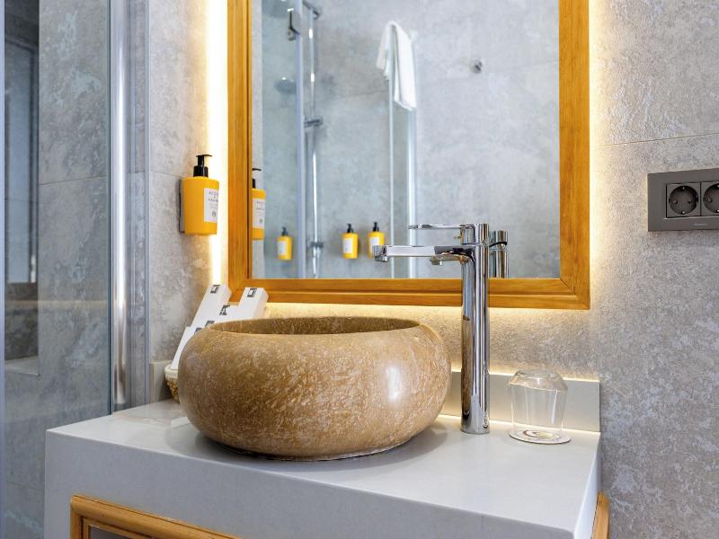 SA'REZYA HOTEL image