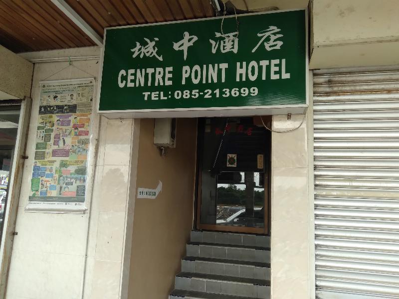 OYO 90376 Centre Point Hotel image