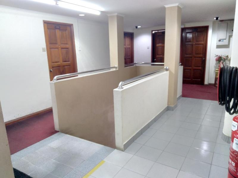 OYO 90376 Centre Point Hotel