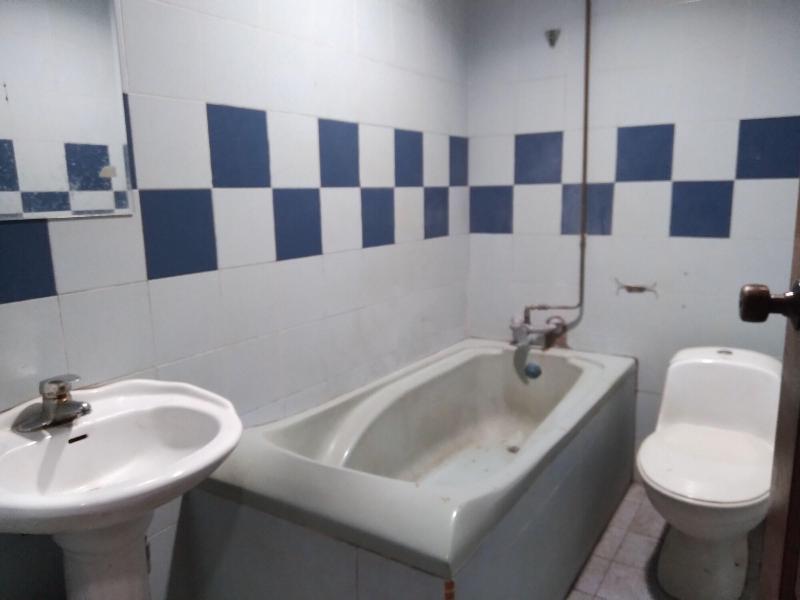 OYO 90376 Centre Point Hotel image