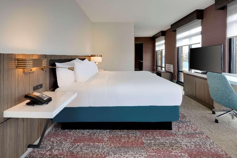 Hilton Garden Inn Haymarket image